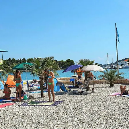 Hébergement de vacances Apartment Lantana Sutomiscica - Cin05013-Dyb *
