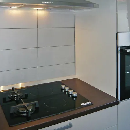Apartment Lantana Sutomiscica - Cin05013-Dyb * Sutomiscica