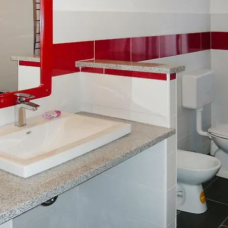Hébergement de vacances Apartment Lantana Sutomiscica - Cin05013-Dyb Sutomiscica